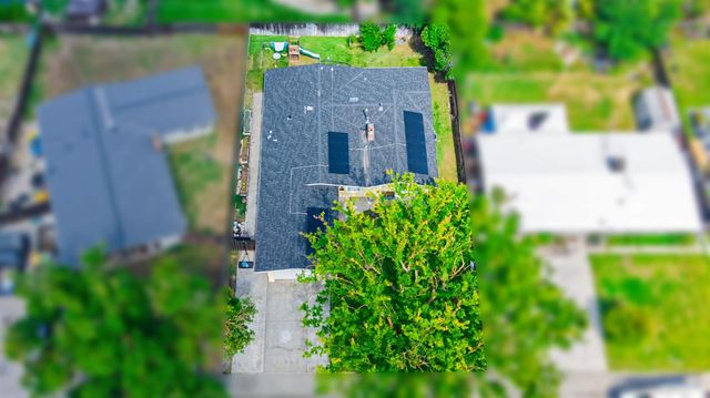 6024 N Alturas Ave, Stockton, CA 95207