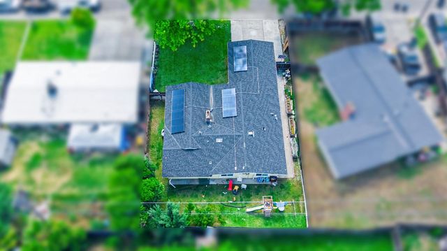 6024 N Alturas Ave, Stockton, CA 95207