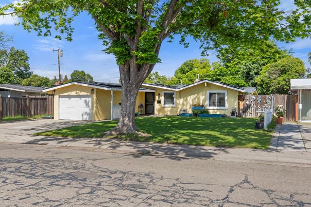 6024 N Alturas Ave, Stockton, CA 95207