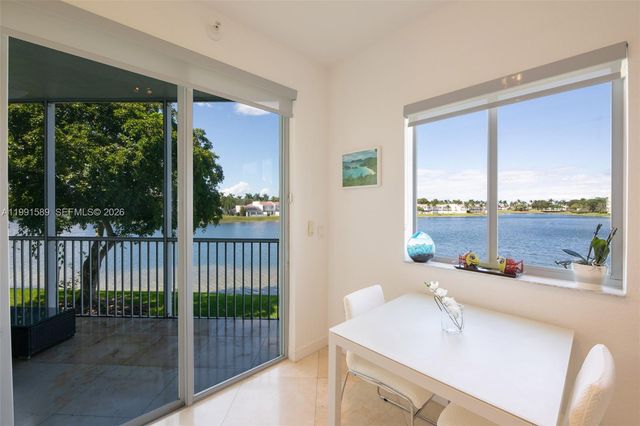 10700 NW 66th St 207, Doral, FL 33178