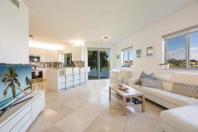 10700 NW 66th St 207, Doral, FL 33178