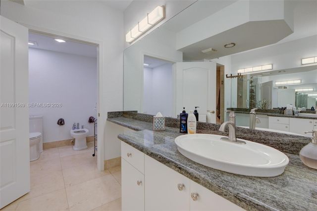 10700 NW 66th St 207, Doral, FL 33178