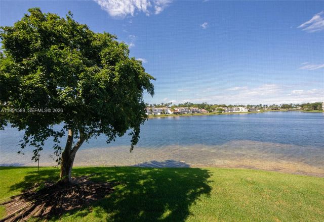 10700 NW 66th St 207, Doral, FL 33178