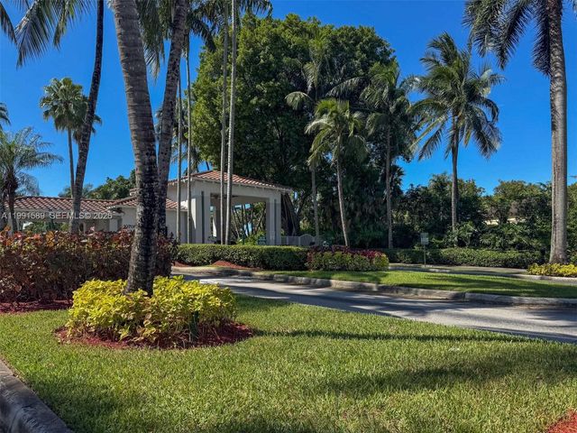 10700 NW 66th St 207, Doral, FL 33178