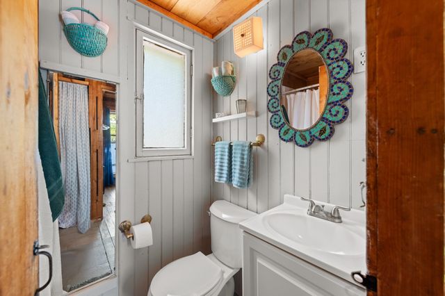 88 West Shore Road, Bristol, NH 03222