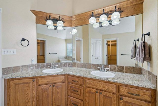 1382 NW Stillwater Trail, Lawton, OK 73507