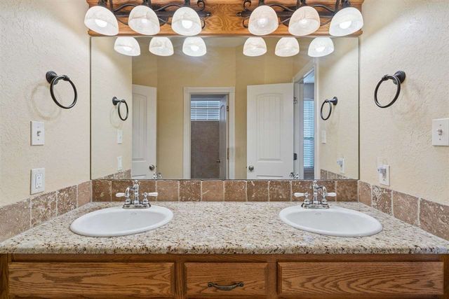 1382 NW Stillwater Trail, Lawton, OK 73507