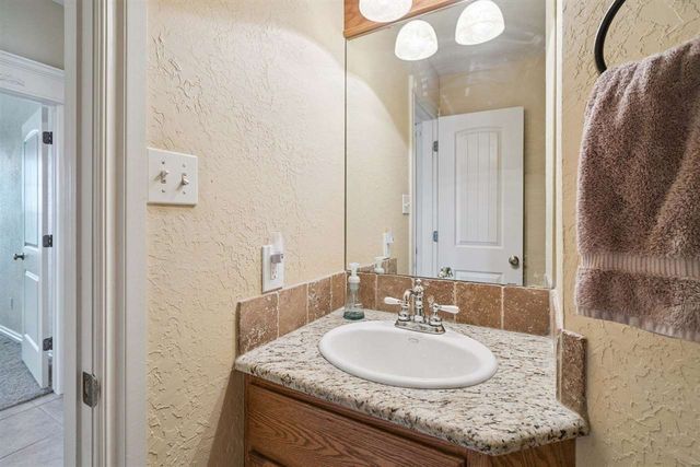 1382 NW Stillwater Trail, Lawton, OK 73507