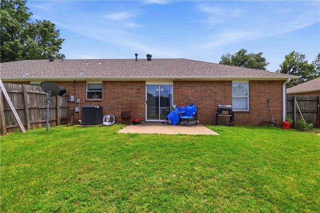 2698 Ruth Avenue A&B, Springdale, AR 72764