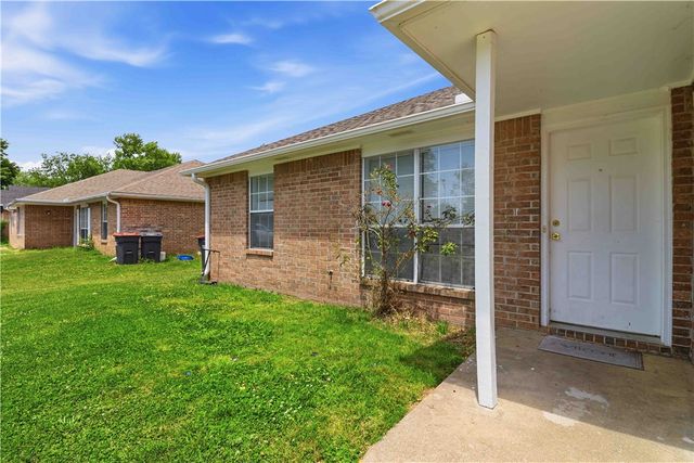 2698 Ruth Avenue A&B, Springdale, AR 72764