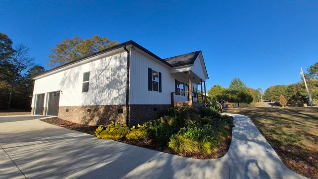 110 Hess Drive, Bridgeport, AL 35740