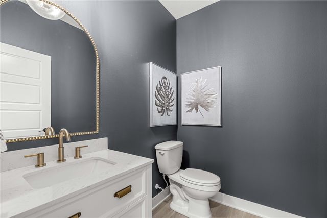 9822 Watermeadow Circle, Johnston, IA 50131