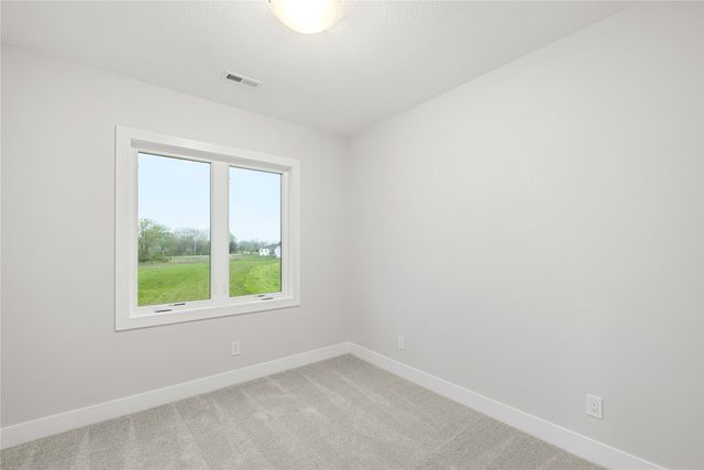 9822 Watermeadow Circle, Johnston, IA 50131