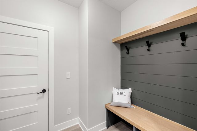 9822 Watermeadow Circle, Johnston, IA 50131