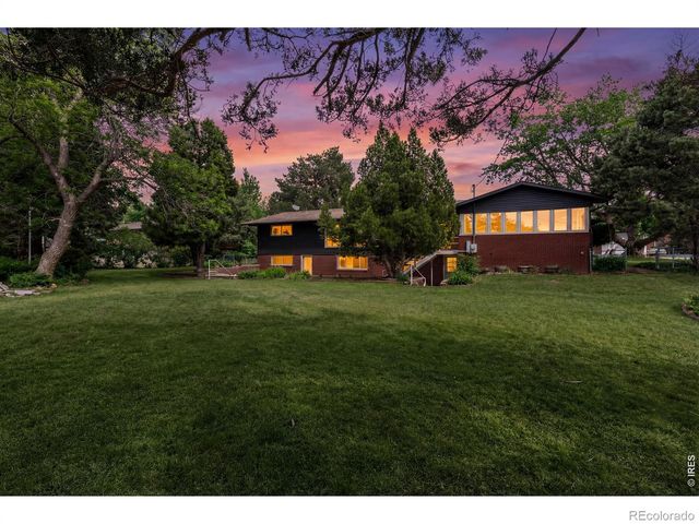 835 Hillside Court, Longmont, CO 80501