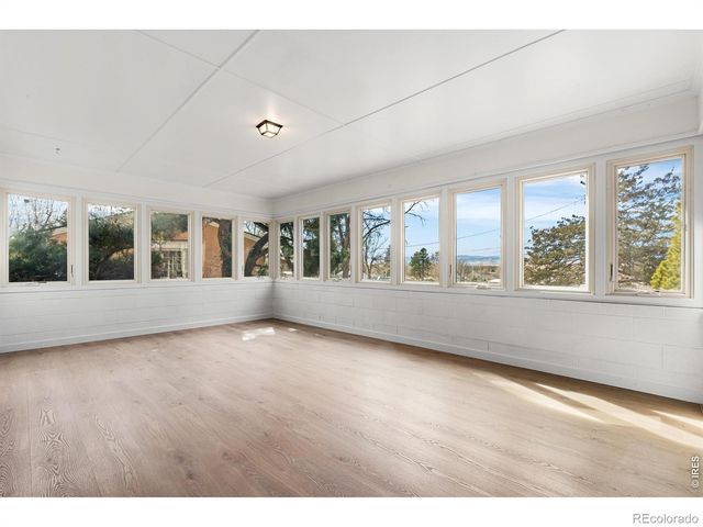 835 Hillside Court, Longmont, CO 80501