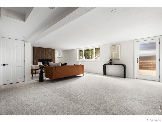 835 Hillside Court, Longmont, CO 80501