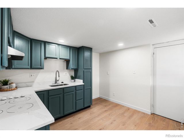 835 Hillside Court, Longmont, CO 80501