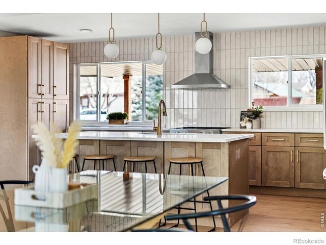 835 Hillside Court, Longmont, CO 80501