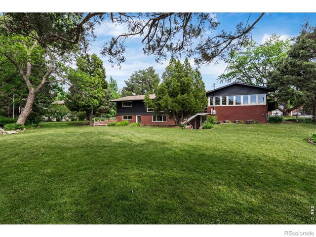 835 Hillside Court, Longmont, CO 80501