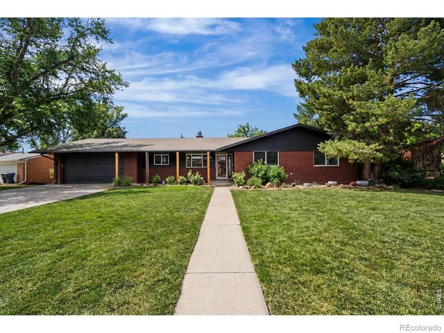 835 Hillside Court, Longmont, CO 80501
