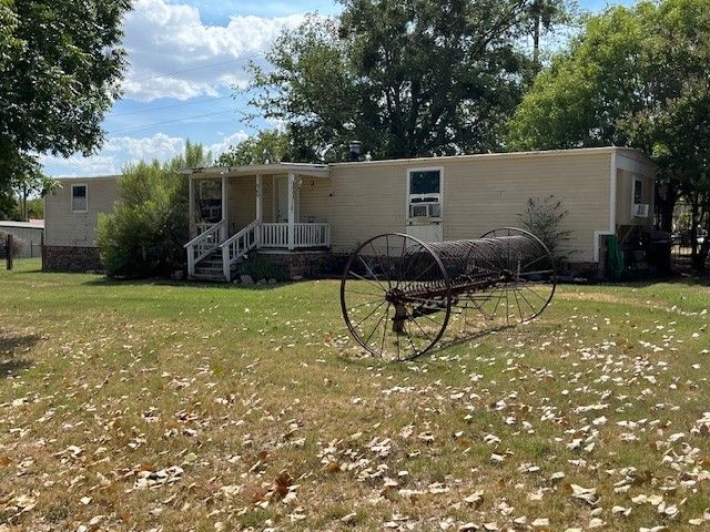 960 Cottonwood Street, Reno, TX 76020
