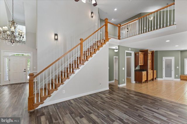 8606 LAROQUE RUN DR, Fredericksburg, VA 22407