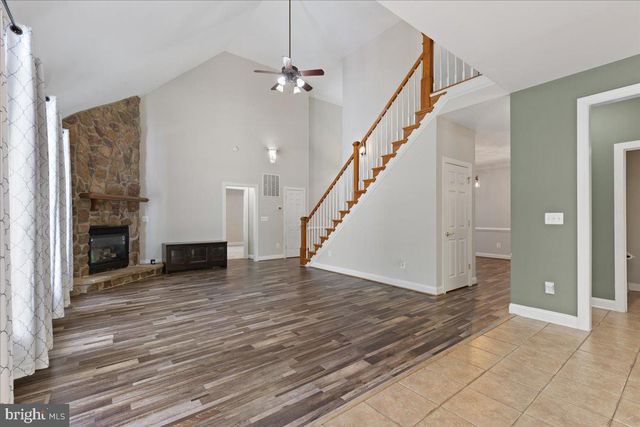 8606 LAROQUE RUN DR, Fredericksburg, VA 22407