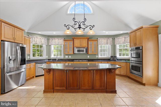 8606 LAROQUE RUN DR, Fredericksburg, VA 22407