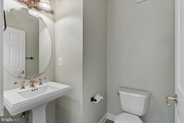 8606 LAROQUE RUN DR, Fredericksburg, VA 22407