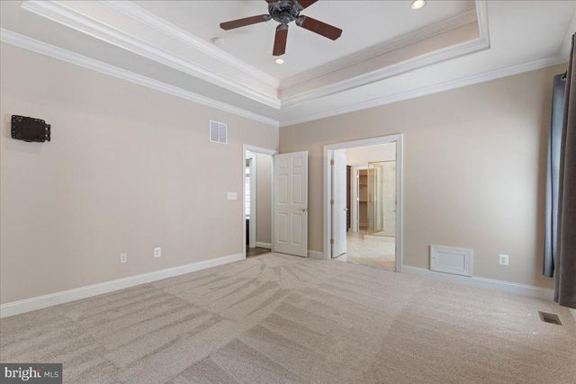 8606 LAROQUE RUN DR, Fredericksburg, VA 22407