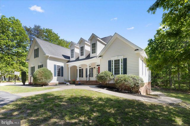 8606 LAROQUE RUN DR, Fredericksburg, VA 22407