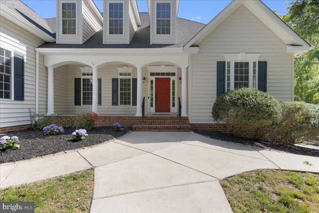 8606 LAROQUE RUN DR, Fredericksburg, VA 22407
