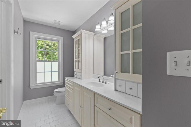 8606 LAROQUE RUN DR, Fredericksburg, VA 22407