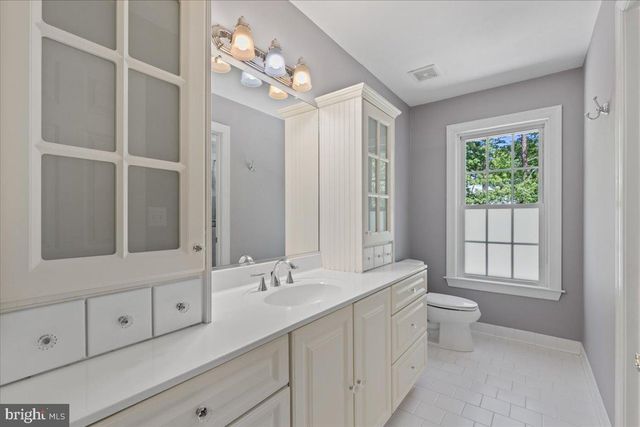 8606 LAROQUE RUN DR, Fredericksburg, VA 22407