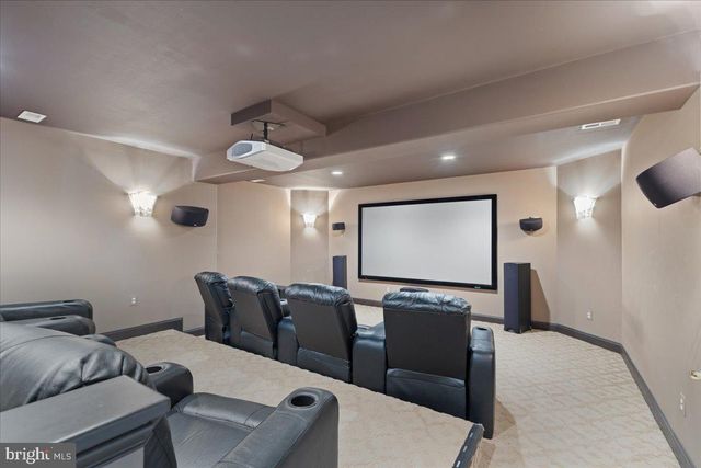 8606 LAROQUE RUN DR, Fredericksburg, VA 22407