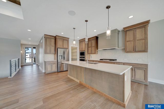 9209 Marbella Drive, Lincoln, NE 68520