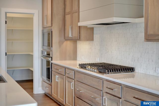 9209 Marbella Drive, Lincoln, NE 68520