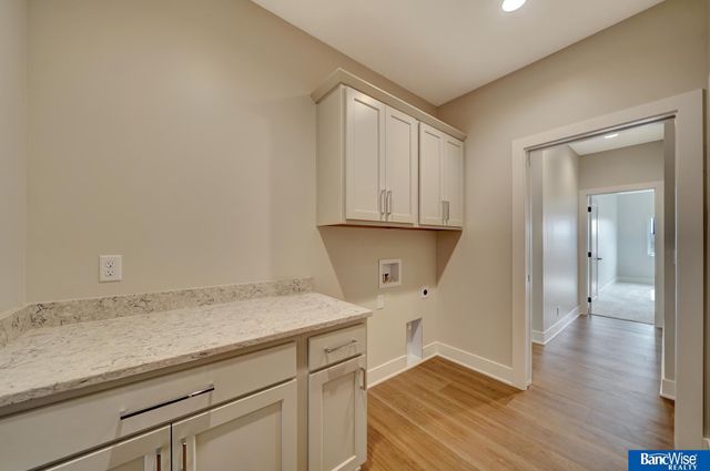 9209 Marbella Drive, Lincoln, NE 68520