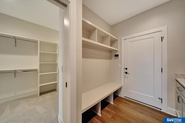 9209 Marbella Drive, Lincoln, NE 68520