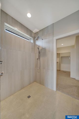 9209 Marbella Drive, Lincoln, NE 68520