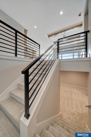 9209 Marbella Drive, Lincoln, NE 68520