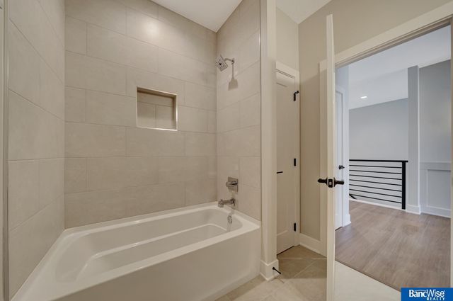 9209 Marbella Drive, Lincoln, NE 68520