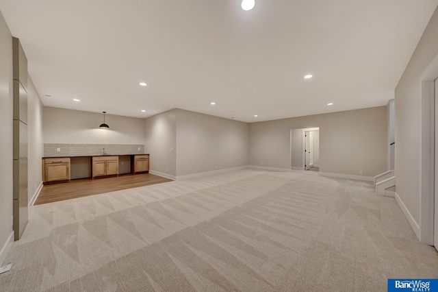 9209 Marbella Drive, Lincoln, NE 68520