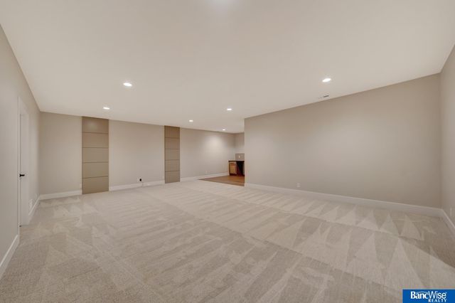 9209 Marbella Drive, Lincoln, NE 68520