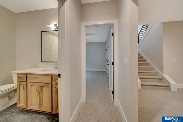 9209 Marbella Drive, Lincoln, NE 68520