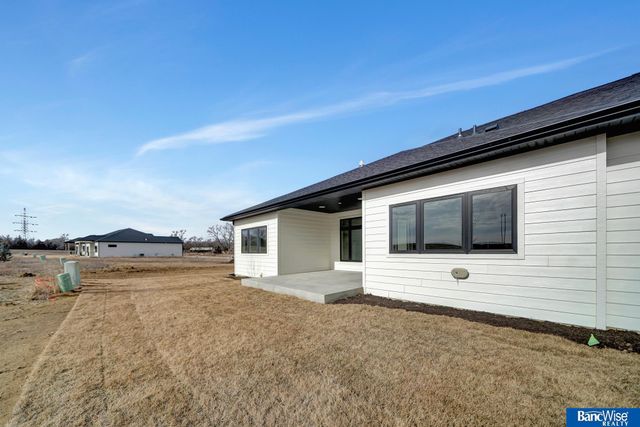 9209 Marbella Drive, Lincoln, NE 68520