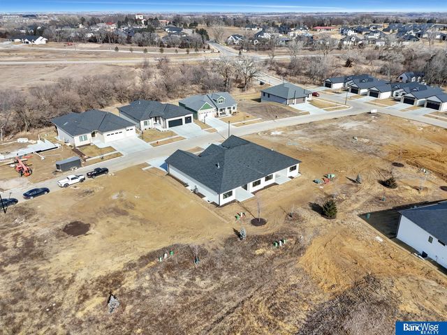 9209 Marbella Drive, Lincoln, NE 68520