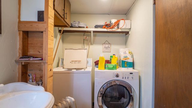 509 Old Cane Bluff Road, Alton, MO 65606