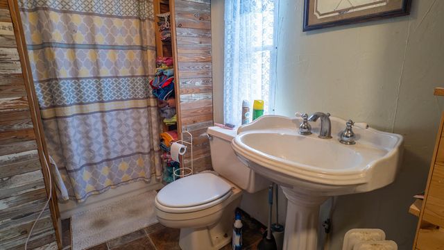 509 Old Cane Bluff Road, Alton, MO 65606